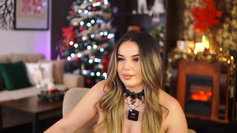 Snapshot of evasunderland chatting on December 12, 2024, 3:10 am Eva online show from December 12, 2024, 3:10 am