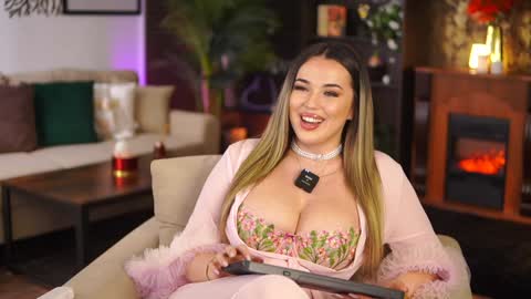Snapshot of evasunderland chatting on January 13, 2025, 2:28 am Eva online show from January 13, 2025, 2:28 am