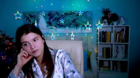 Snapshot of evathopson chatting on March 4, 2025, 11:08 am Eva  next stream -  - 1600 UTC2000  online show from March 4, 2025, 11:08 am