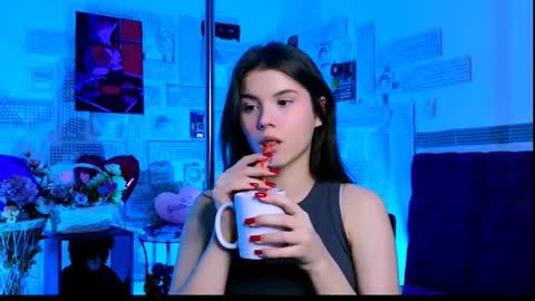 Snapshot of evathopson chatting on March 6, 2025, 4:08 am Eva  next stream -  - 1600 UTC2000  online show from March 6, 2025, 4:08 am
