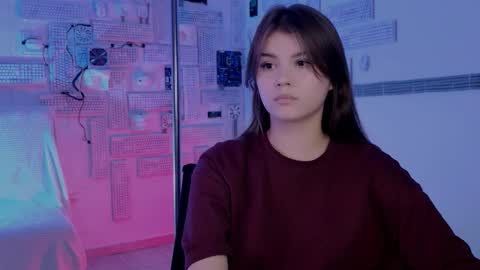 Snapshot of evathopson chatting on November 18, 2025, 12:09 pm Eva next stream - - 1600 UTC2000 online show from November 18, 2025, 12:09 pm