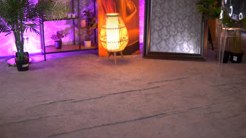 Eva online show from December 11, 2024, 1:17 pm