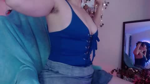 Eve Blue  friends. IG eve blue77 TW EveBlue 1 OF eveblue7 online show from September 12, 2025, 2:11 am