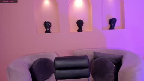 Snapshot of evebenson chatting on February 16, 2025, 12:43 pm Eve online show from February 16, 2025, 12:43 pm