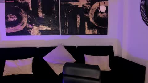 Snapshot of evebenson chatting on September 15, 2025, 6:52 pm Eve online show from September 15, 2025, 6:52 pm