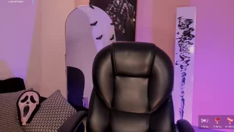 Snapshot of evebenson chatting on October 31, 2025, 12:50 pm Eve online show from October 31, 2025, 12:50 pm