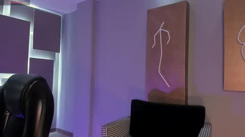 Snapshot of evebenson chatting on November 11, 2025, 12:16 pm Eve online show from November 11, 2025, 12:16 pm