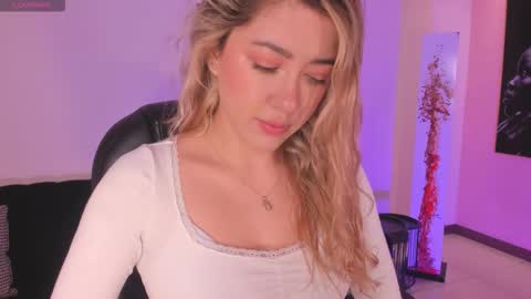 Snapshot of evebenson chatting on December 3, 2025, 11:19 am Eve online show from December 3, 2025, 11:19 am