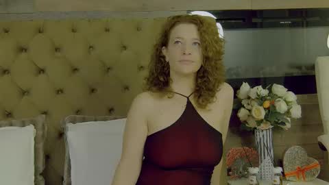 EveHamilton online show from October 23, 2025, 8:29 pm