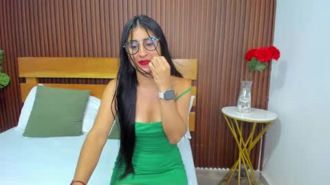 BELLA online show from December 24, 2024, 2:22 pm