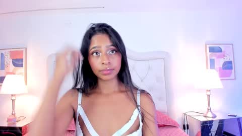 Snapshot of evelyn__ebony chatting on December 7, 2024, 3:58 am evelyn ebony online show from December 7, 2024, 3:58 am