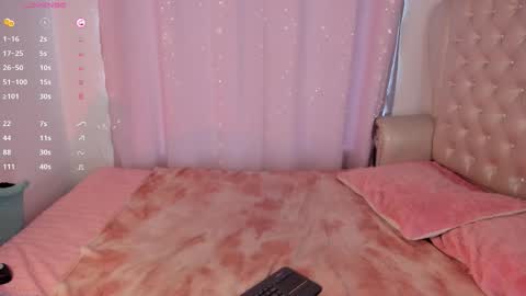 Snapshot of evelyn_evelyn chatting on October 29, 2025, 3:47 pm evelyn evelyn online show from October 29, 2025, 3:47 pm