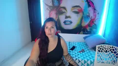 Snapshot of evelyn_mature19 chatting on January 11, 2025, 7:27 pm Juliana online show from January 11, 2025, 7:27 pm