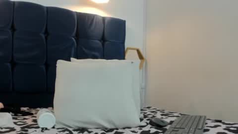 Snapshot of evelyn_morgan1 chatting on December 29, 2024, 6:14 am evelyn_morgan1 online show from December 29, 2024, 6:14 am