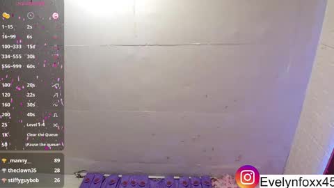 evelyn Foxx new account online show from February 27, 2025, 7:34 am