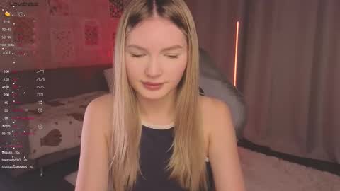 Evelyn online show from October 18, 2025, 11:44 am