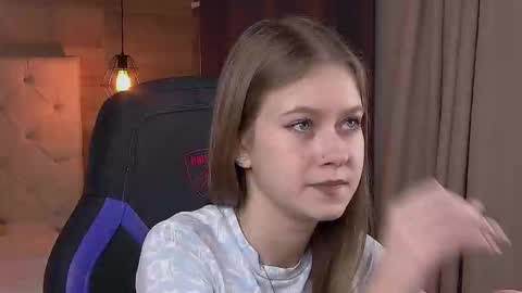 Snapshot of evemundie chatting on February 28, 2025, 3:37 pm Eve online show from February 28, 2025, 3:37 pm