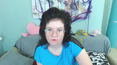 Everly online show from December 7, 2024, 9:55 pm