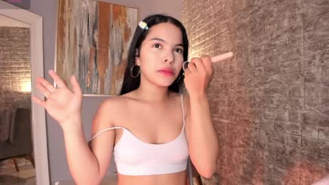 Snapshot of everyh chatting on February 4, 2025, 7:44 pm Sophia online show from February 4, 2025, 7:44 pm