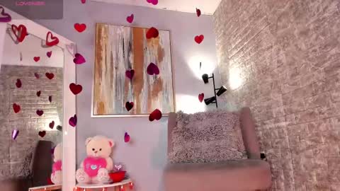 Snapshot of everyh chatting on February 15, 2025, 8:22 pm Sophia online show from February 15, 2025, 8:22 pm