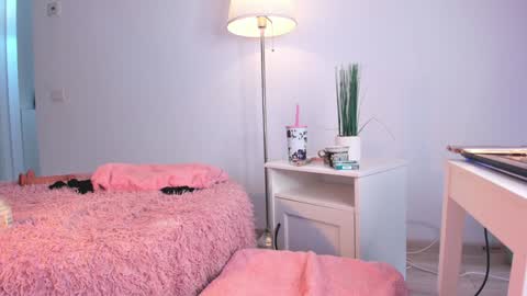 Snapshot of eves_bodyxxx chatting on December 23, 2024, 9:59 am Sensation Body online show from December 23, 2024, 9:59 am