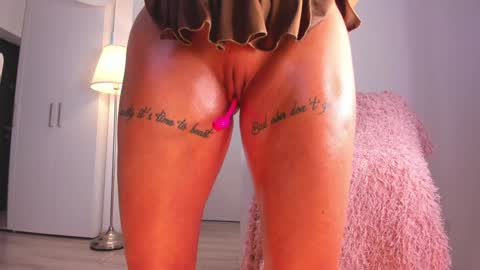 Snapshot of eves_bodyxxx chatting on February 7, 2025, 7:07 am Sensation Body online show from February 7, 2025, 7:07 am