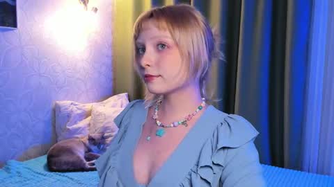 Forget me not eve on CB online show from November 15, 2025, 9:28 am