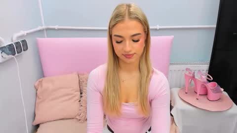 Snapshot of evettegold chatting on December 13, 2025, 8:47 pm Eve online show from December 13, 2025, 8:47 pm