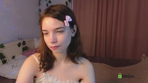 Snapshot of evi_brook chatting on September 16, 2025, 11:44 am evi_brook online show from September 16, 2025, 11:44 am