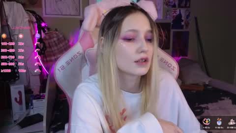 Evie online show from January 10, 2025, 2:04 am