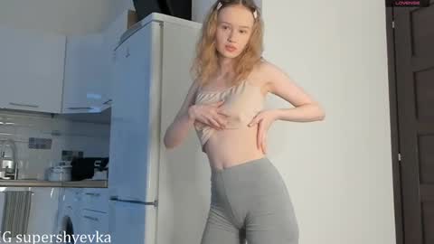 Snapshot of evkasuper chatting on March 2, 2025, 2:54 pm Eva online show from March 2, 2025, 2:54 pm