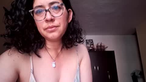 Evolet online show from November 21, 2025, 1:43 pm