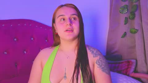 Snapshot of evy_orange1 chatting on October 2, 2025, 11:34 pm EVY online show from October 2, 2025, 11:34 pm