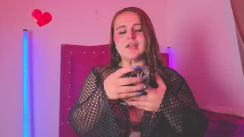 Snapshot of evy_orange1 chatting on October 8, 2025, 1:14 am EVY online show from October 8, 2025, 1:14 am