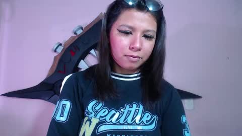 Im Evy online show from December 5, 2025, 4:47 pm