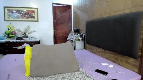 voloptous mommy angel online show from March 11, 2025, 6:53 am