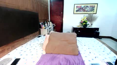 voloptous mommy angel online show from October 11, 2025, 2:55 am