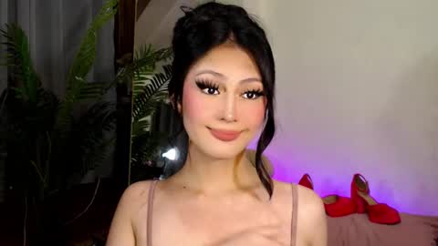 Snapshot of expensive_candyx chatting on December 26, 2024, 11:43 am Candy online show from December 26, 2024, 11:43 am