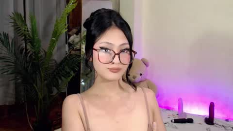 Snapshot of expensive_candyx chatting on January 12, 2025, 1:05 pm Candy online show from January 12, 2025, 1:05 pm