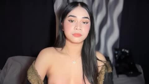 Snapshot of expensivets_chloe chatting on September 23, 2025, 11:08 pm chloee online show from September 23, 2025, 11:08 pm