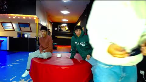 Snapshot of extrangers chatting on October 26, 2025, 1:06 pm extrangers online show from October 26, 2025, 1:06 pm