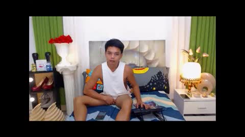 Snapshot of extraservice69menx chatting on February 25, 2025, 8:51 pm JOHNDAVE online show from February 25, 2025, 8:51 pm