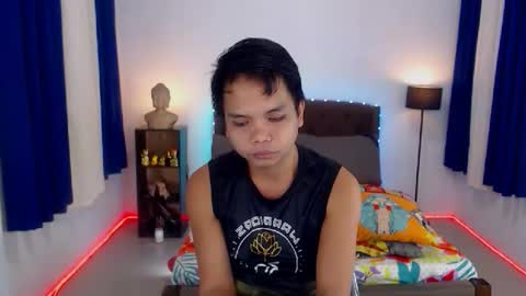 Snapshot of extraservice69menx chatting on November 17, 2025, 2:01 pm JOHNDAVE online show from November 17, 2025, 2:01 pm