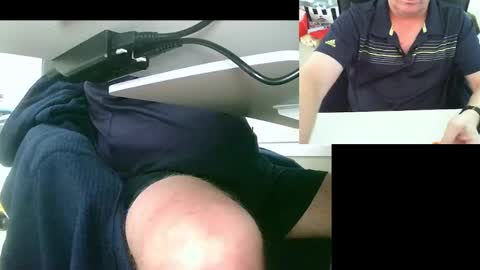 Snapshot of ezondi1 chatting on February 15, 2025, 6:12 am EZONDI online show from February 15, 2025, 6:12 am