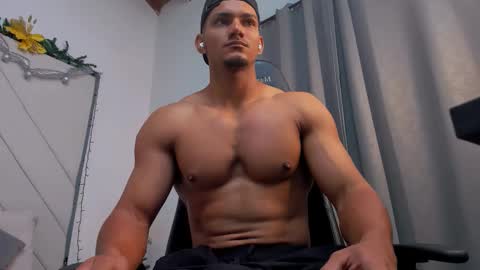 FABIO online show from December 17, 2025, 12:11 pm