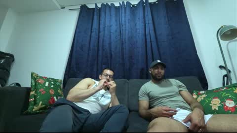 fabistrubis online show from December 18, 2025, 7:53 pm