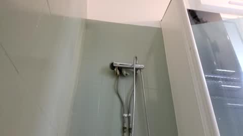 Snapshot of fabrice136883 chatting on November 7, 2025, 11:10 am fabrice136883 online show from November 7, 2025, 11:10 am