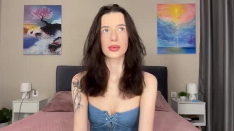 Bloom  online show from January 30, 2025, 5:17 pm