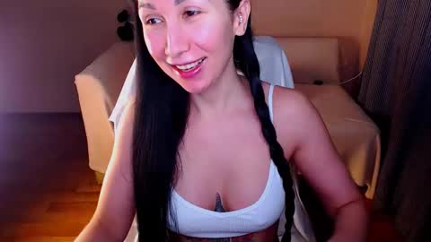 Elli  online show from September 27, 2025, 3:50 pm