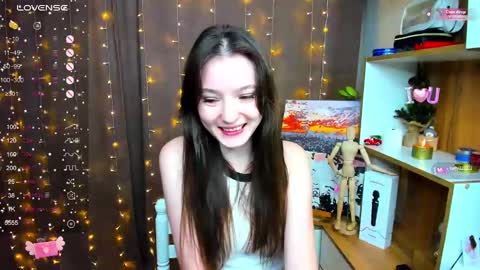 Snapshot of fairy_m00n chatting on December 16, 2024, 12:49 pm Kate online show from December 16, 2024, 12:49 pm